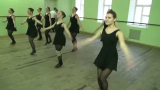Український танець - Прикарпаття (Основні рухи та їх комбінування)