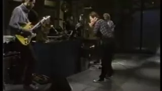 Bruce Willis playing a mean Harmonica on Letterman.