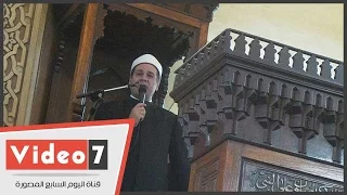 خطيب عمر مكرم يشرح "فضل الصدقات وسبل تعظيم ثوابها"