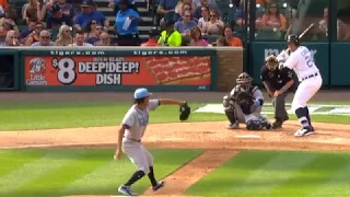 Miguel Cabrera smacks an opposite field home run