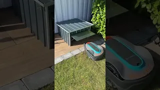 Mähroboter Garage Gardena Sileno City mit automatischem Tor (part 1)