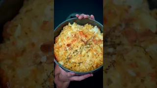 Shaq VS Gordon Ramsay Mac N Cheese!