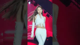 TWICE Tzuyu Sofi LA Day 1 Solo Stage