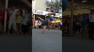 Bboy Bestia Combo during a Street Show