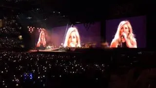 Ellie Goulding & Taylor Swift at AT&T Stadium