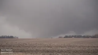 Tornado in Iowa caught on camera