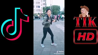 Tik Tok Dancer Girls Traag Papi Tik Tok Dance Challenge