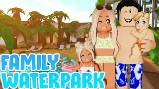 🌴🌊 TAKING THE FAMILY TO BLOXBURG'S WATERPARK 🌴🏖️ | Roblox Roleplay