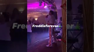 Freddie Forever performs 'Friends Will Be Friends' - live at the St George Hotel (December 2019)
