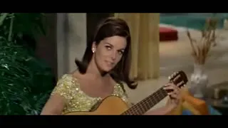 Claudine Longet -  Canción en la pelicula "The Party", La Fiesta Inolvidable  (El Show de GabyMel)