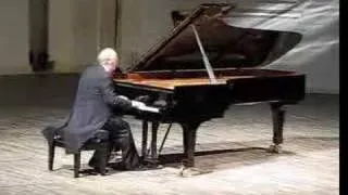 Pollini plays Ballad No. 1