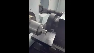 AmazingChina: CNC Machining Perfect Hex Head on Lathe