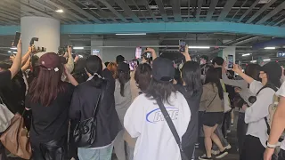 Lee Junho 이준호  surrounded by fans at Incheon Airport 5-2-2024