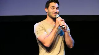 "Describe Teen Wolf" - Tyler Hoechlin panel @ Werewolfcon