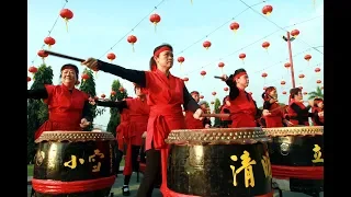 Beating of drums for CNY in Klang