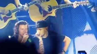 Little Things (HD) - Harry, Liam, Louis and Niall @OTRATMNL, Philippines 03.22.15.