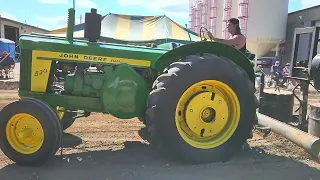 2023 Lafayette Tractor Pull 10,500lbs 1957 John Deere 820