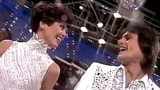Marie Osmond & KC And The Sunshine Band - "Boogie Shoes"