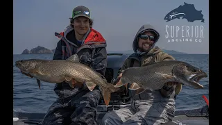 Jigging Lake Trout with Garmin LiveScope - High Tech Fishing!