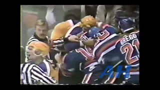 NHL Oct. 20, 1985 Los Angeles Kings v Edmonton Oilers (R) Doug Smith v Steve Smith