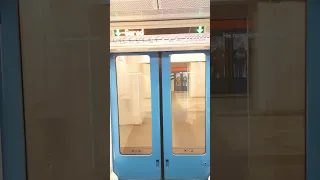 Вагон метро Москва (81-765). Параллельное прибытие двух поездов на станцию Китай-город 😍
