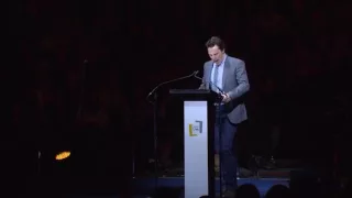 Snippet of Benedict Cumberbatch reading a letter by young Tom Hanks || Letters Live