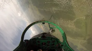 Полёт на реактивном самолёте Л-29 Вид вперёд