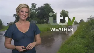 Becky Mantin - ITV Weather 15/11/2020 - HD