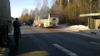 Горящий автобус в Бокситогорске