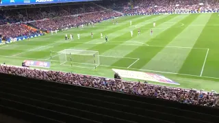 Leeds United song Pablo Hernandez Plays For United With Kiko Casilla