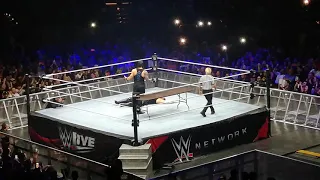 Roman Reigns vs Samoa Joe - WWE Colombia