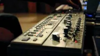 TB-303 + TR-606 + Shuffle Generator (High Res Video)