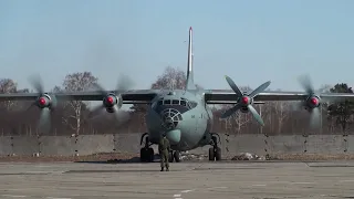 Ан-12 Запуск двигателей и руление