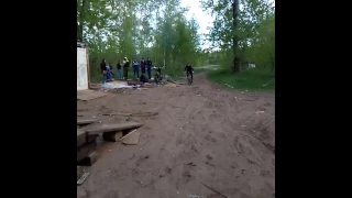 Решил спрыгнуть с эстакады на   BMX 😂😂😂