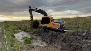 FAZENDO BARRAGEM DE ÁGUAS DA CHUVA 🌧️ Escavadeira hidráulica op iago