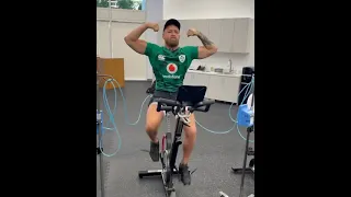 Conor Mcgregor back in the gym after his crazy leg injury