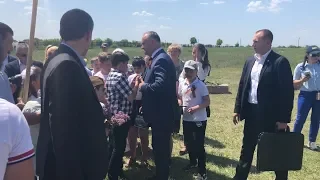 Президент Молдовы - Игорь Додон вместе с послом РФ возложили цветы на Шерпенском Плацдарме
