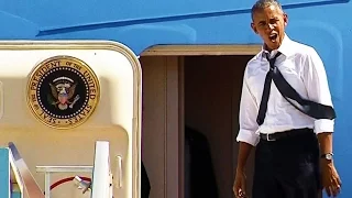 Obama Has To Yell at Bill Clinton To Get on Air Force One