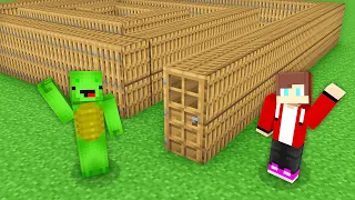 Mikey and JJ Found a SPIRAL DOOR in Minecraft (Maizen)