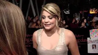 Lauren Alaina Talks New Music At 'Breaking Dawn Part 1' World Premiere