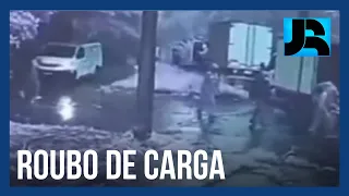 Carga avaliada em R$ 7 milhões é recuperada pela polícia na Baixada Santista (SP)