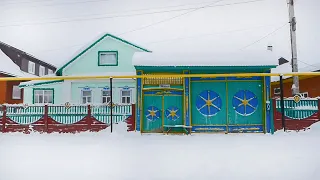 Winter village life in Russia with kind residents.