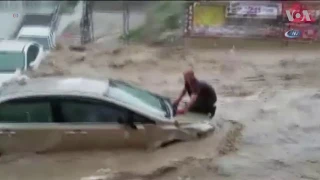 Flood sweeps through Turkish capital