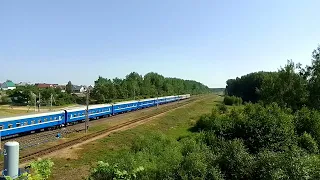 Электровоз ЧС4Т-433 с пассажирским поездом 27 Москва-Брест, прибывает на станцию Столбцы