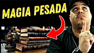 Livros Ocultos perigosos de Magia. Aconselha-se cautela