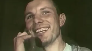 a Yuri Gagarin.. . Опустела без тебя Земля La Ternura