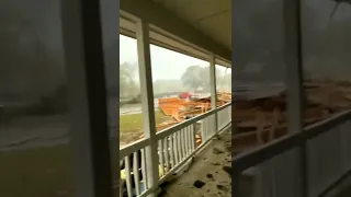 Intense tornado has hit Ellabell (Georgia, USA) 😱🍃💨