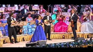 André Rieu & Johann Strauss Orchestra & Christina Petrou - Τα παιδιά του Πειραιά (Live in Athens)