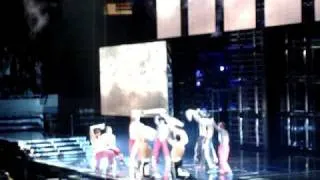 Geri Halliwell "It's Raining Men" Live 2008 Spice Girls Tour