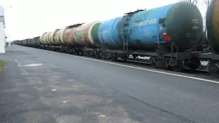 Freight trains met at Dno railway station